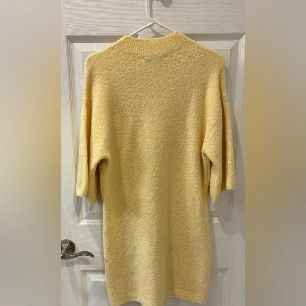 Abercrombie & Fitch Light Yellow Sweater Dress - Picture 6 of 6